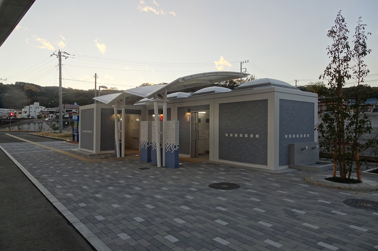 早川漁港公衆トイレ（設計監理のみ）｜外観写真